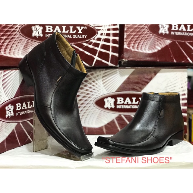Sepatu Pantofel Boots Pria Kulit Bally Original Indonesia Warna Hitam