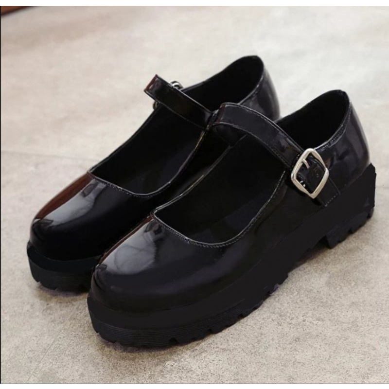 Sepatu Docmart syanaz / Sepatu Loafers Wanita / Sepatu Wanita Fashion Korea Trending / Bisa COD