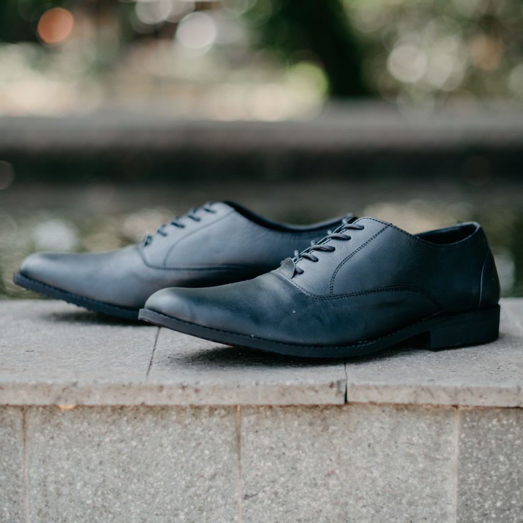 OXFORD BLACK (KULIT ASLI) |ManNeedMe x Greata| Sepatu Pantofel Pria Formal Shoes Pantopel Kantor / Kerja PREMIUM ORIGINAL