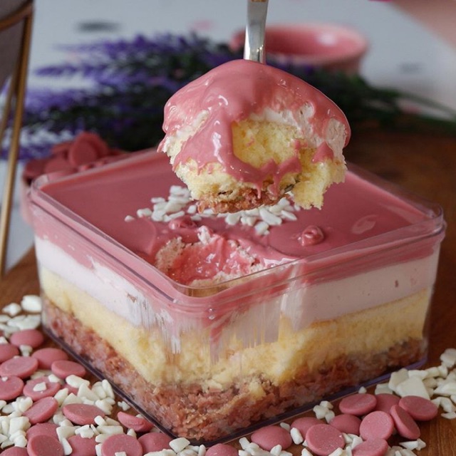 Jual Ruby Dessert Box Bittersweet by Najla Semarang | Shopee Indonesia