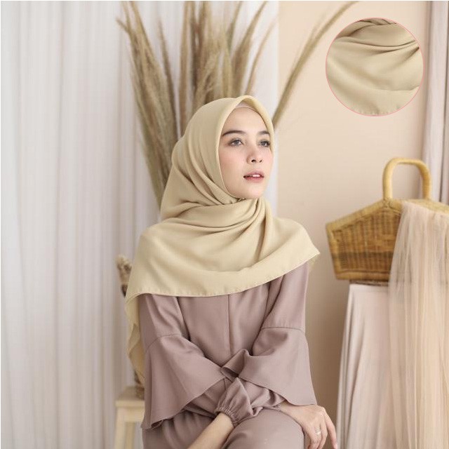Hijab Segiempat Polycotton 115 x 115 Warna Part 1 Bella Square-CREAM