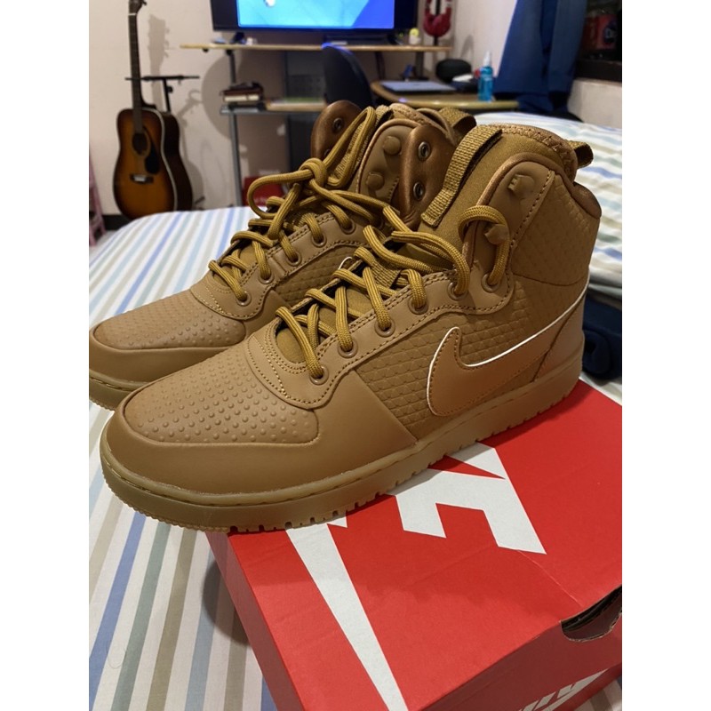 NIKE Court Borough Mid Winter