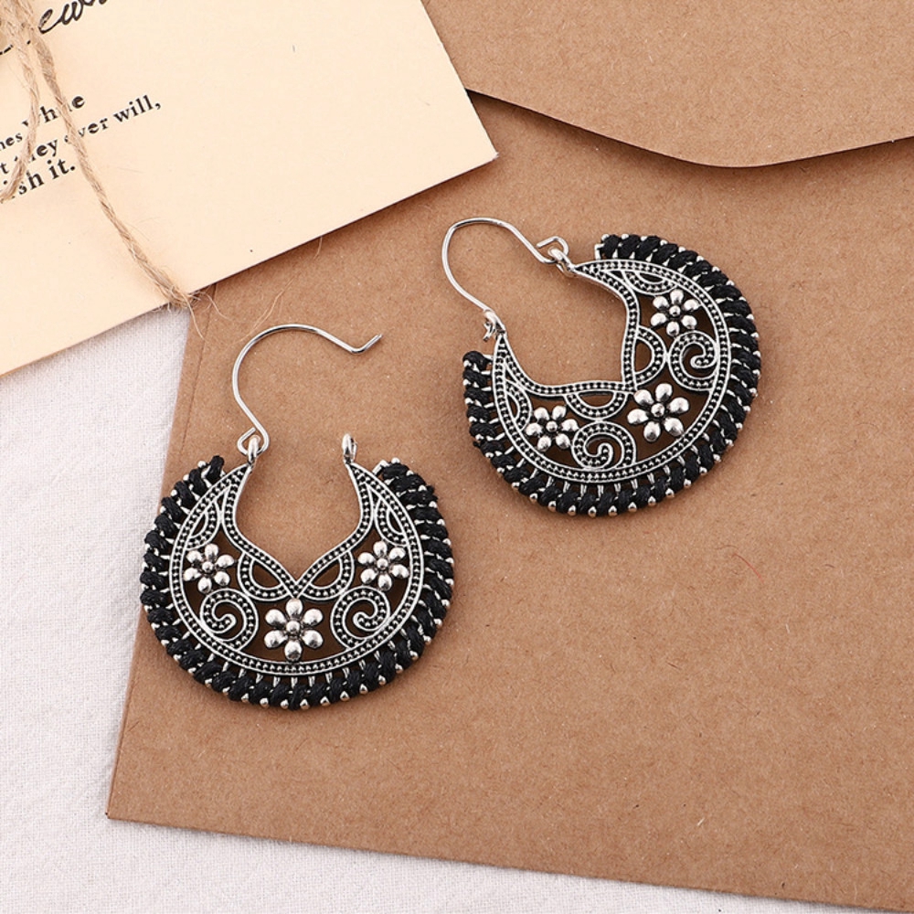 Anting Rumbai Warna Silver Gaya Vintage Bohemian Tibet Etnik Indian Untuk Wanita