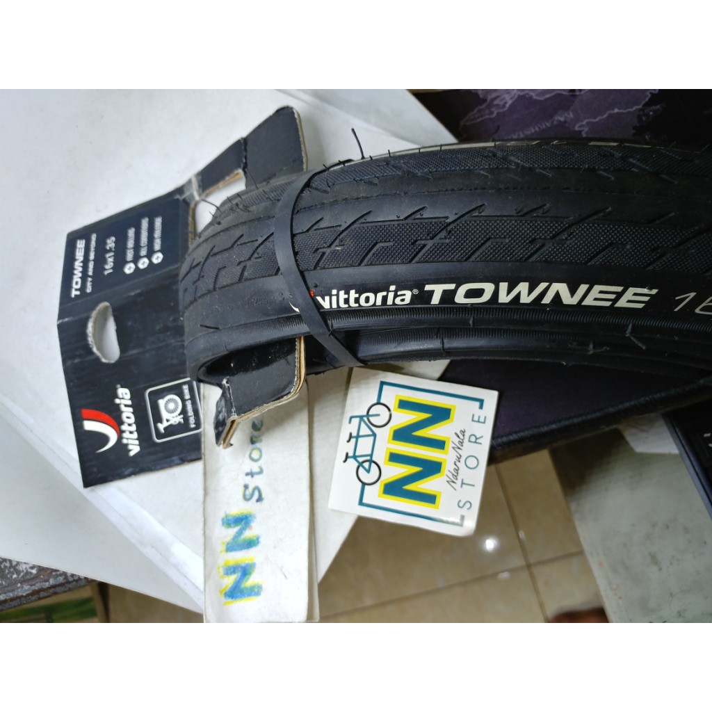 Ban Luar 16 x 1 3/8 Vittoria TOWNEE model lipat nn store sepeda gowes