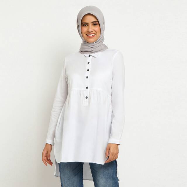 

Flamoush Halona White Casual Shirt