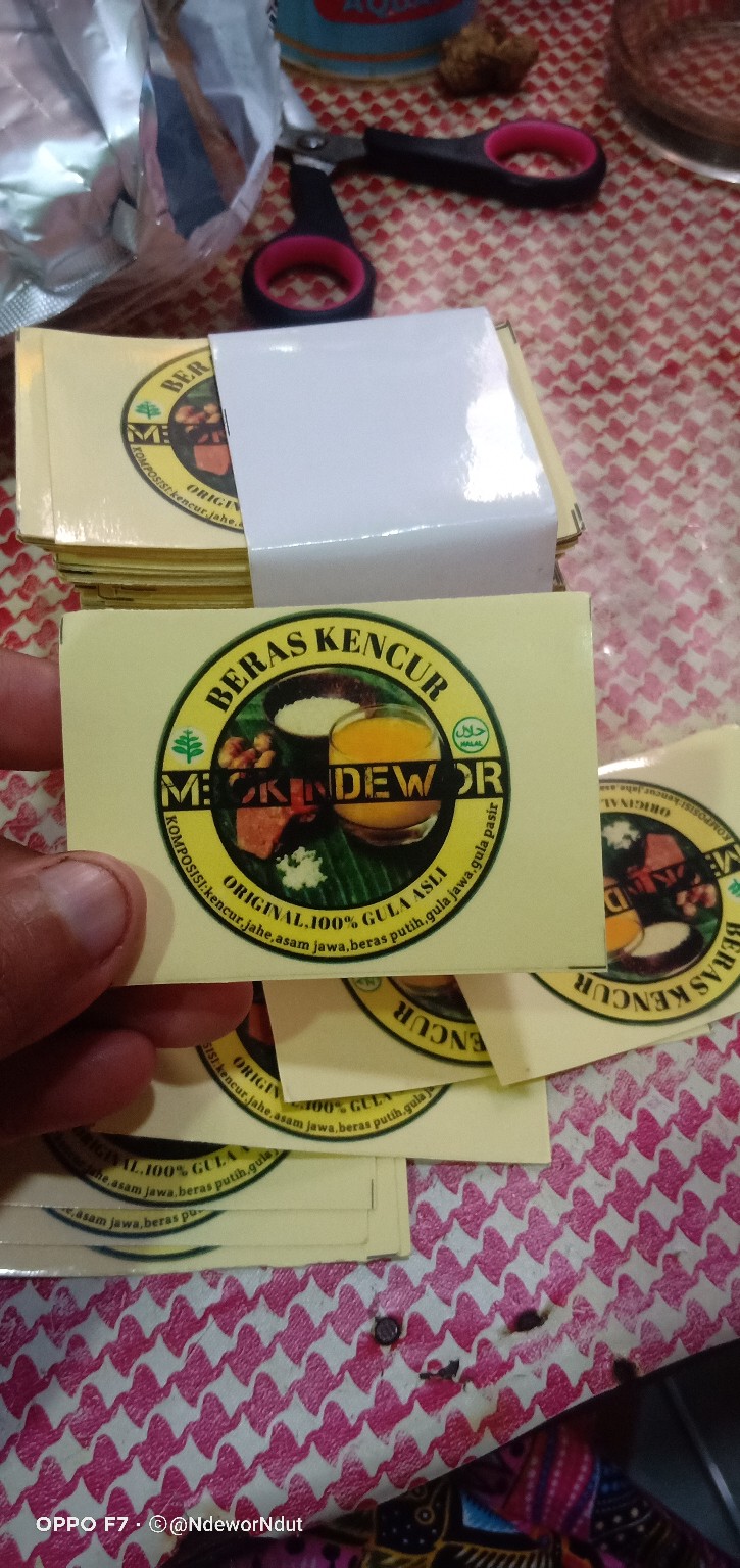 Couple Batik / Seragaman Batik / Batik Kebaya Motif Kamboja Gold