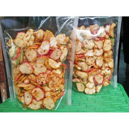 

Kerupuk seblak pedas 250 gr /kerupuk bawang bantet / kerupuk jab murah terlaris