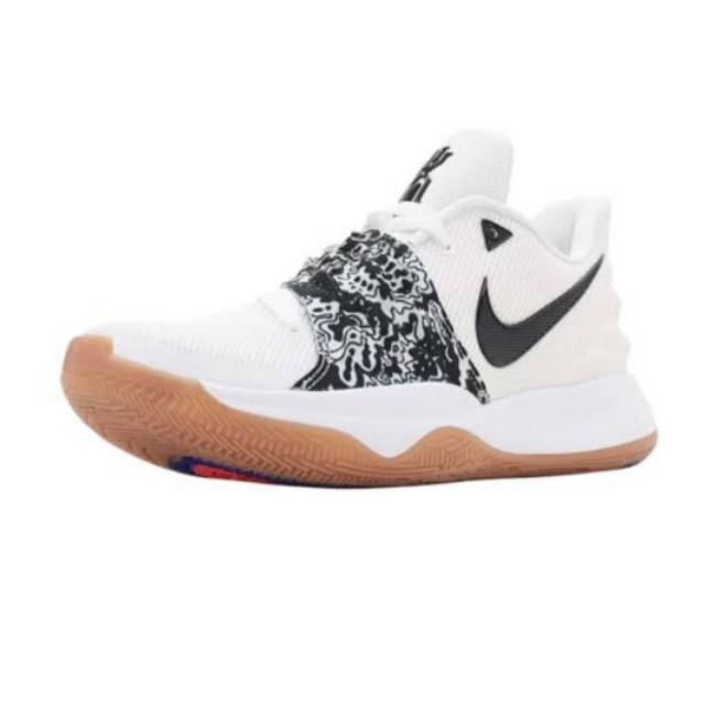 Sepatu Nike Basket Kyrie low white ORIGINAL Basketball shoes uk. 44.5
