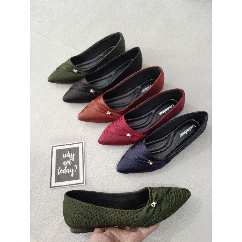 sepatu flat shoes wanita terbaru pesta  LOUISDEAR Sepatu flat shoes bahan satin double E B15