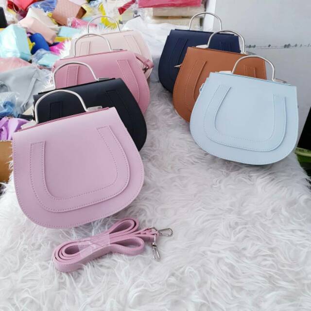 Tas Miniso Oval / Tas Selempang Miniso / Slingbag / Totebag Miniso