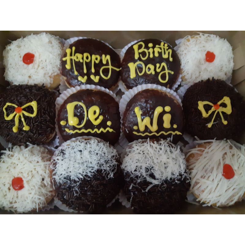 donat ultah ,donat topping isi 12