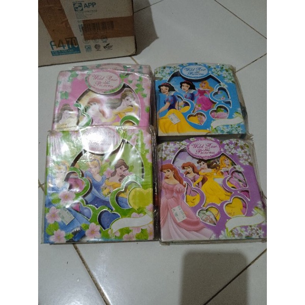 

STOK TERAKHIR DIARY GAMBAR LUCU2 ( CANTUMKAN ORDER WARNA MOTIF )