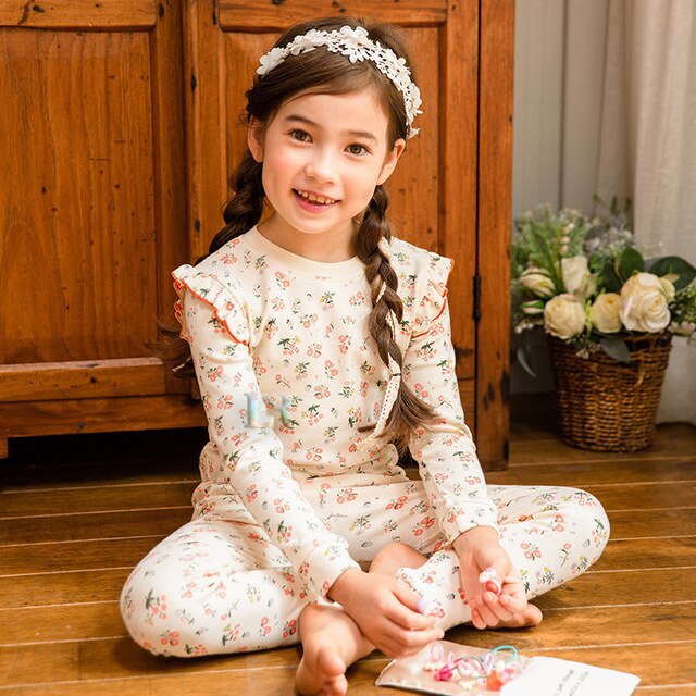 LNR Shop PA-002 - PA-006 Girls Pajamas 95% Katun Halus Lembut Tebal Baju Tidur Anak Perempuan 1 Set Lengan dan Celana Panjang Motif Bunga Bunga Aksen Ruffle Pakaian Tidur Cewek Piyama Girls HYTS