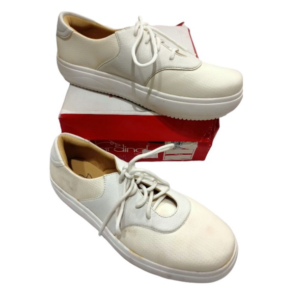 best white plimsolls