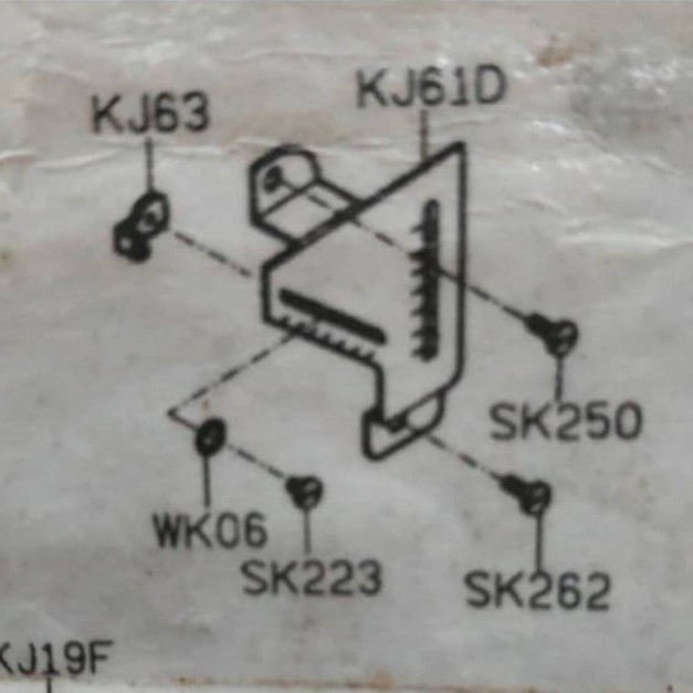 KJ63 Jalur Benang Atas Dan Baut Asli Siruba Mesin Obras F700