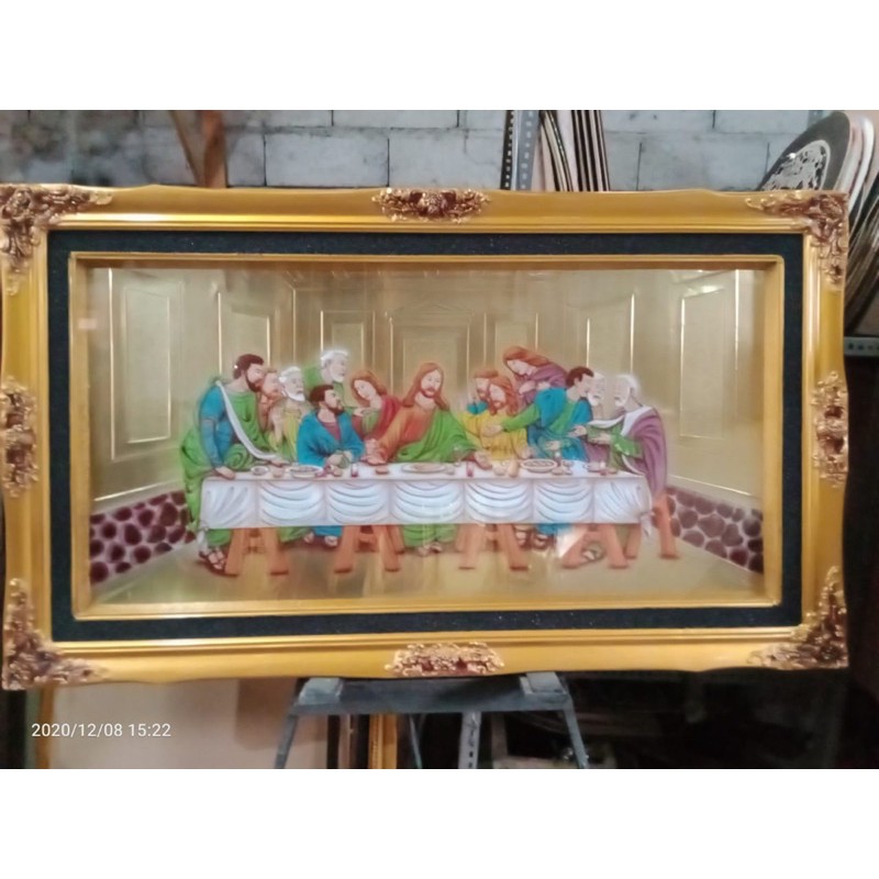 seni hiasan dinding perjamuan kudus nasrani timbul