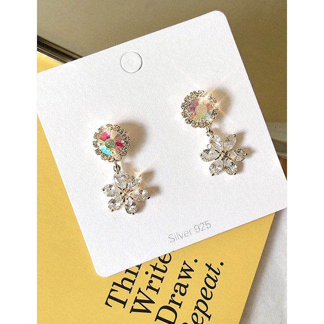 LRC Anting Tusuk Fashion White 925 Silver Needle Zircon Daisy Flower Earrings K06047