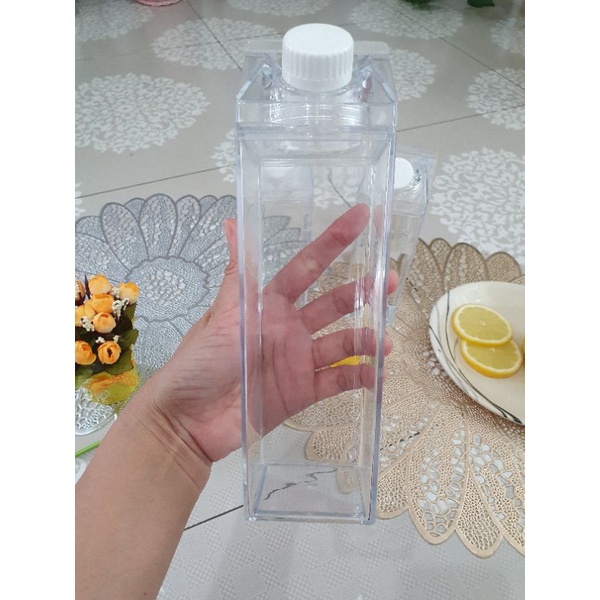 Botol Minum Transparant Kotak Viral