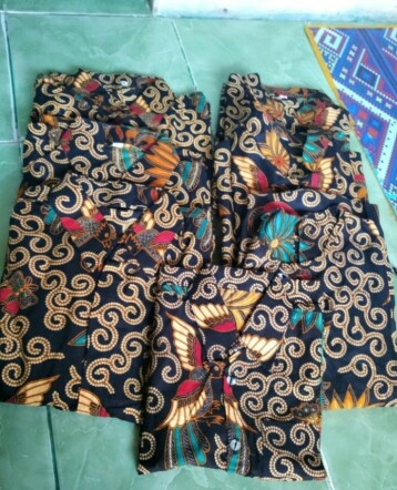 Promo Batik Couple Keluarga Sarimbit Sania Ruffle Batik Ori Ndoro Jowi Motif Sekar Muda