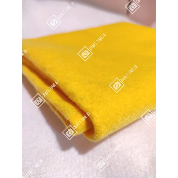 KAIN FLANEL / FELT IMPOR TEBAL 1 METER-YELLOW (B)