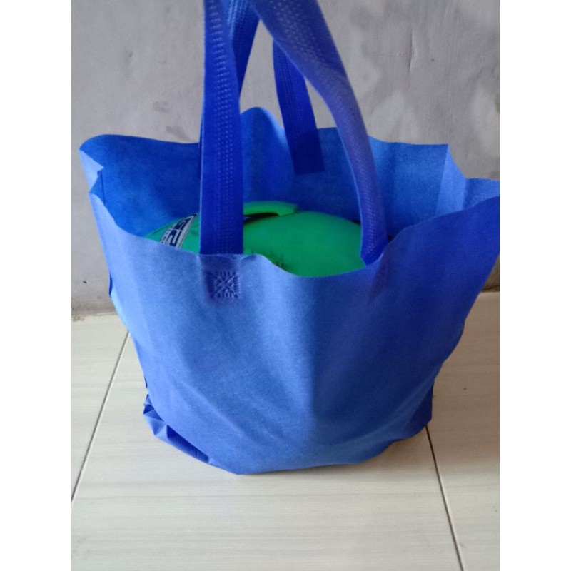

tas Spunbond 38x45x9-12 goodie bag souvenir