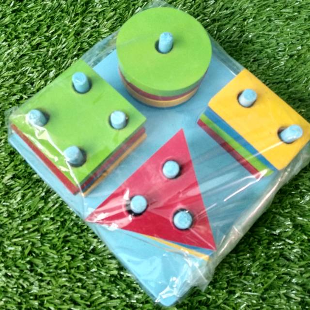 Menara Geometri 4 Bentuk / Pasak Geometri