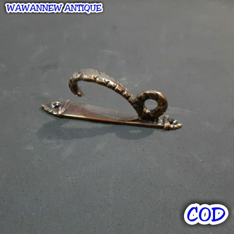 Gantungan Korden Jendela Kuningan Antik Murah Motif Ukir 8.6cm