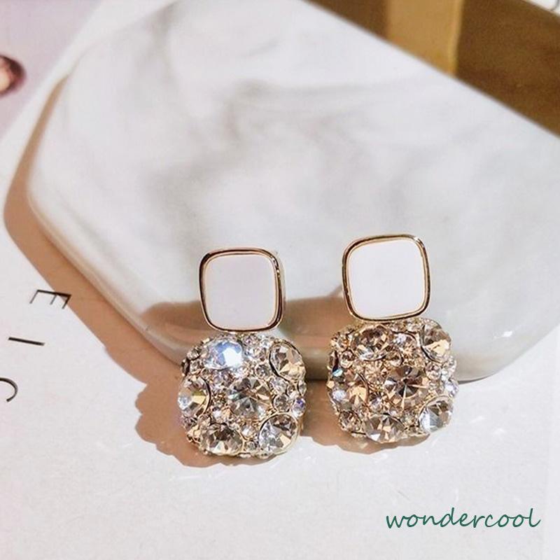 Anting Retro Mewah Siswa Perempuan Sederhana Temperamen Fashion Anting Murah Hati-Won