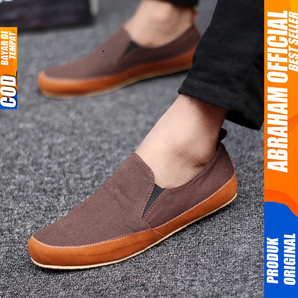 Sepatu Slip On Hitam Kerja Kantor Pria Abraham Gio