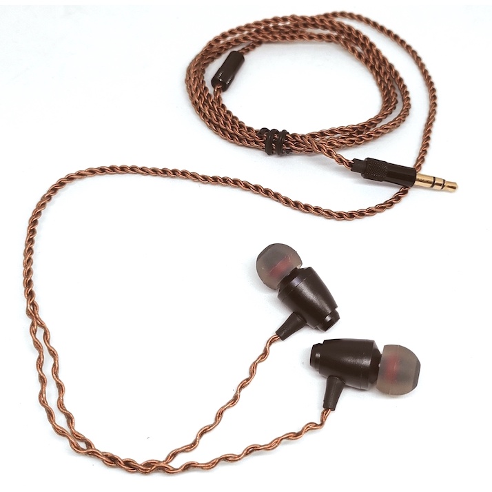 MAXI R3 Heavy Bass Earphone Noise Isolation Premium HiFi Sound