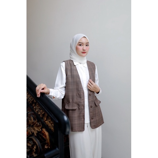 COZY BASIC (Kemeja Ld 106, Vest Ld 96 bisa dilepas pasang)