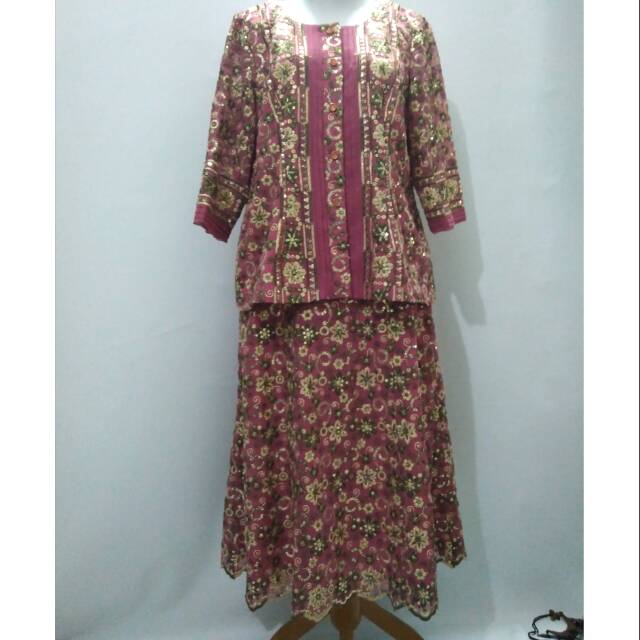 Baju stelan motif brokat manik2.rok pake karet pinggang