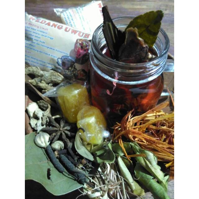 

WEDANG UWUH Aminah minuman tradisional