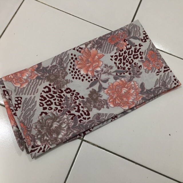 Jilbab Segitiga Instan Bahan Wolfis Premium