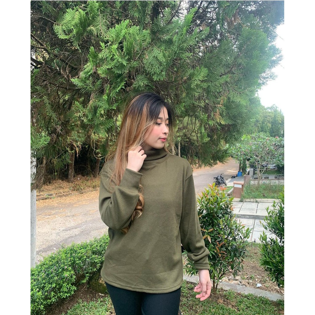 SWEATER RAJUT UNIQLO