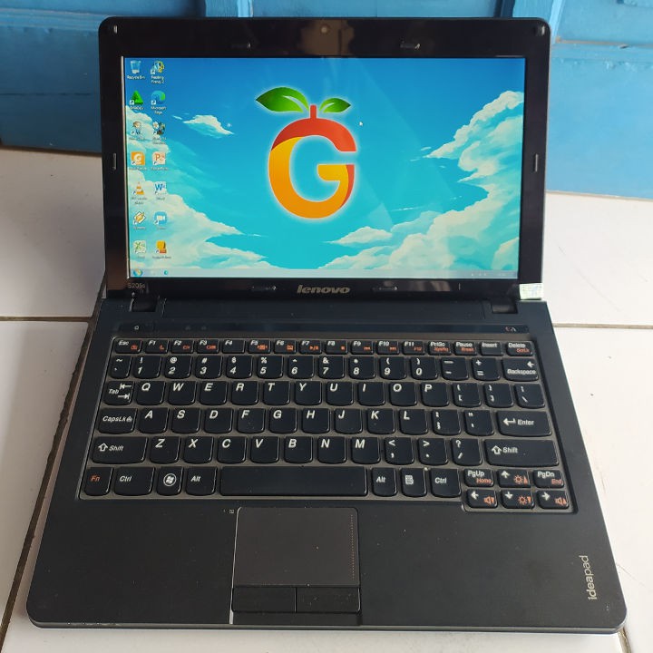 Lenovo S205s Hitam Intel Pentium U5600 RAM 2GB HDD 160GB Bluetooth 12 inch Netbook Notebook Second