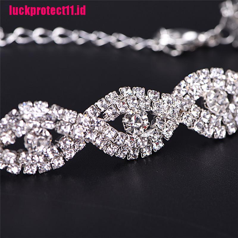 (LUCK) Gelang Tangan Desain Infinity Hias Kristal / Berlian Imitasi Gaya Austria / Elegan Untuk Wanita