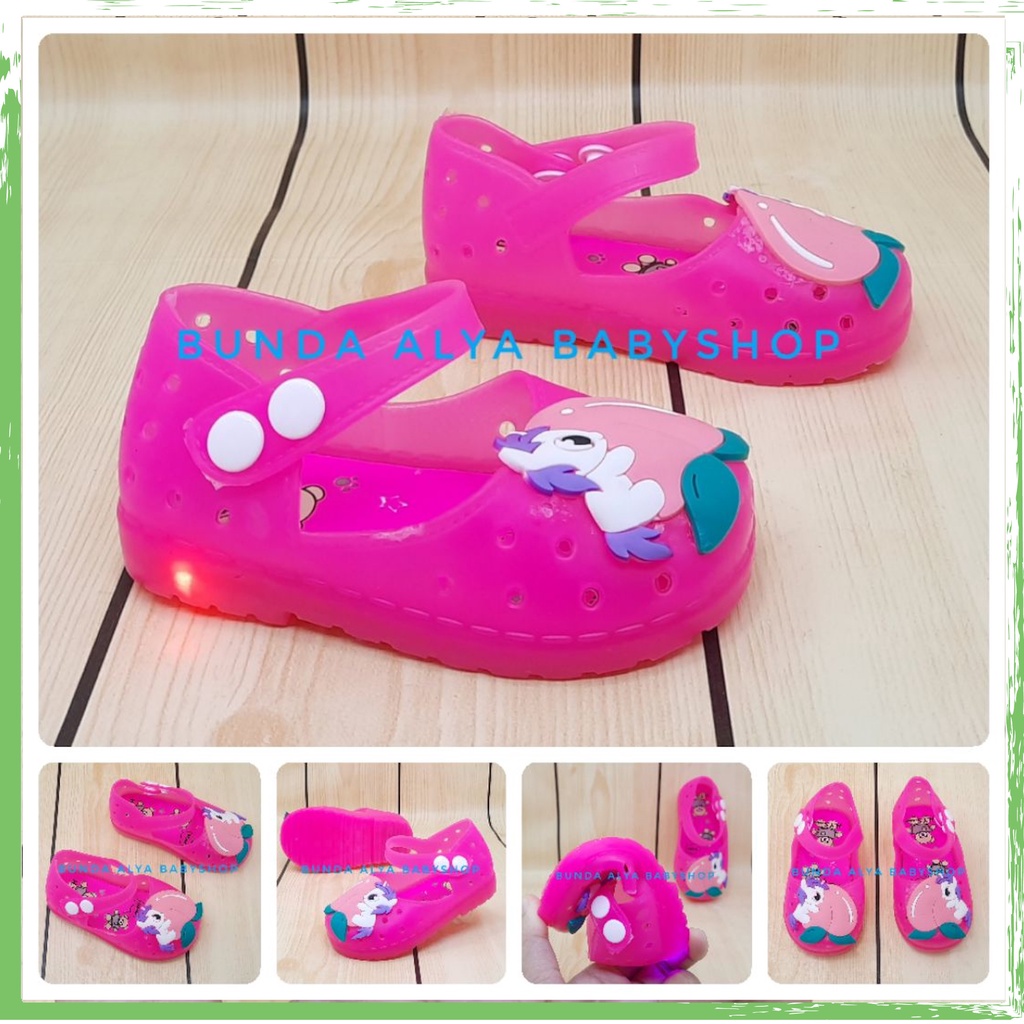 Sepatu Anak Perempuan Jelly LED Usia 6 Sampai 12 Bulan FANTA Sepatu Anak Cewek Motif Kuda Pony Lucu Sepatu Karet Elastis Bisa Menyala Size 18-23