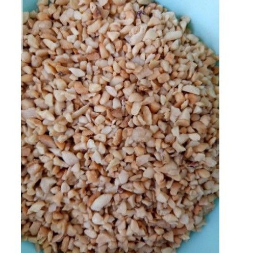 

kacang mete menir vaccum 20kg / kacang mede menir 20kg/ball