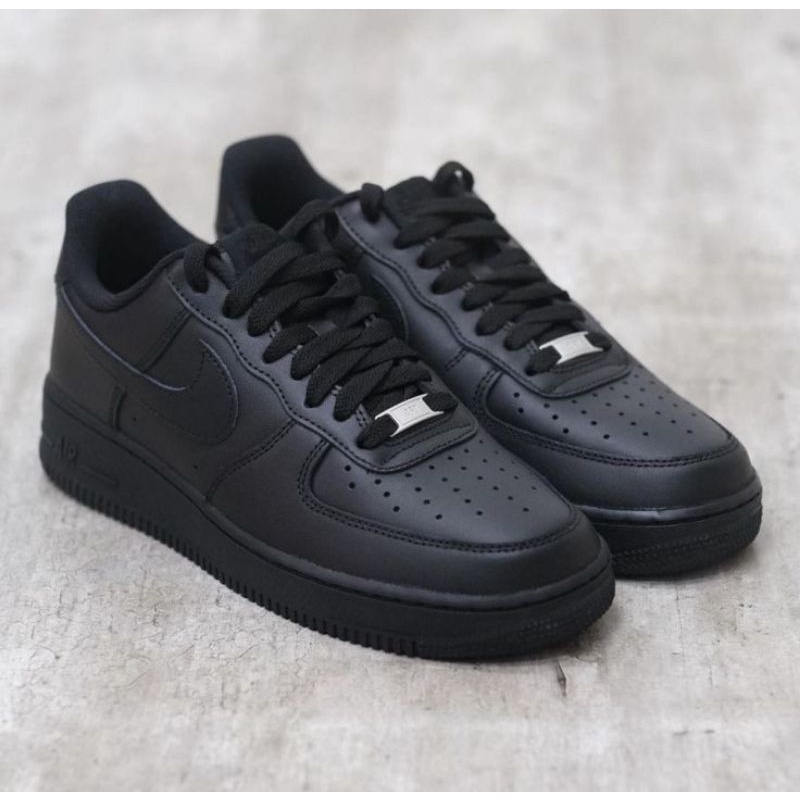 Nike Air Force 1 Triple Black