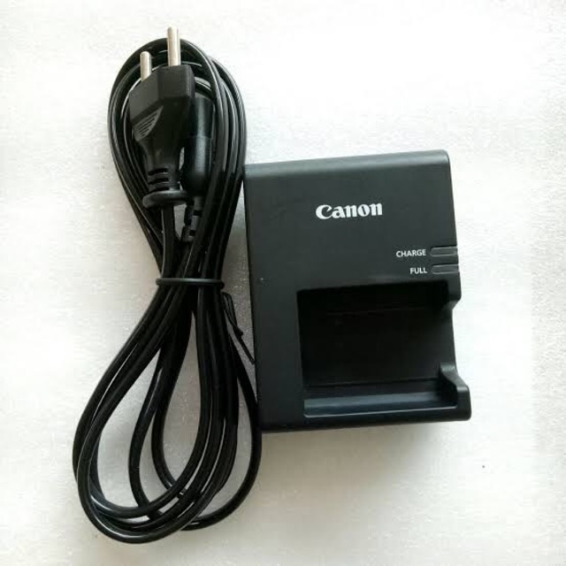 Charger canon 1100D 1200D 1300D baru