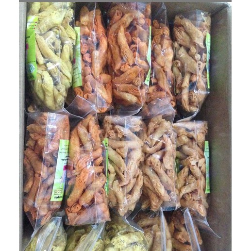 

Keripik Kulit Lumpia / Kulpi - Cemilan Murah enak