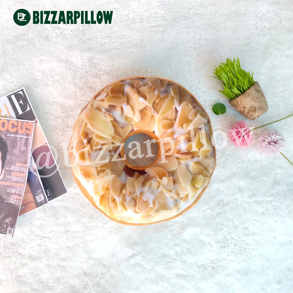 Bizzarpillow Bantal Sofa Motif Donat Size S BZ313