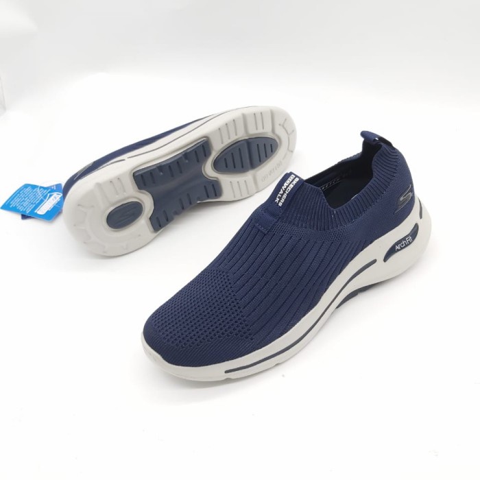 Sepatu pria new skechers go walk arch fit iconic man original Sepatu Skechers Pria Terbaru