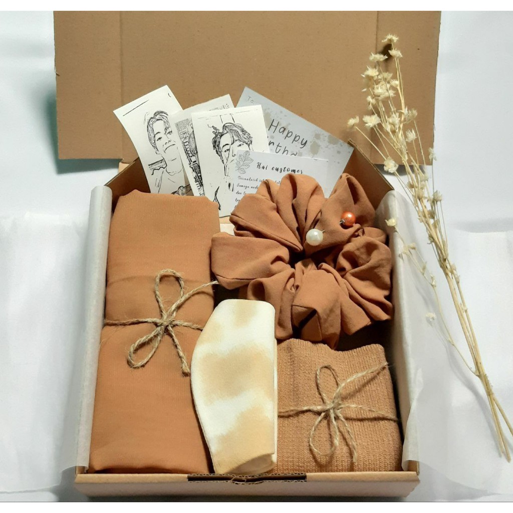 

Hampers lebaran/gift lebaran/hadiah hari raya/hadiah estetik/hampers estetik/kado estetik