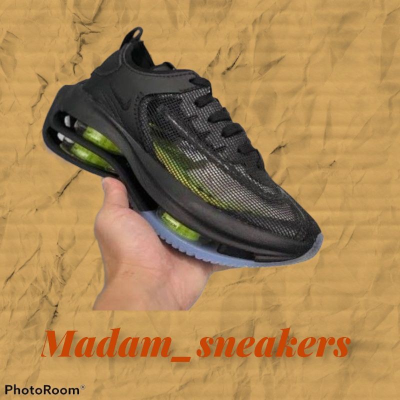 Sepatu Running Nike Zoom Double Stacked