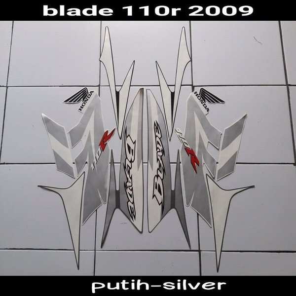 sticker striping body lis motor blade 110r 2009 putih-silver