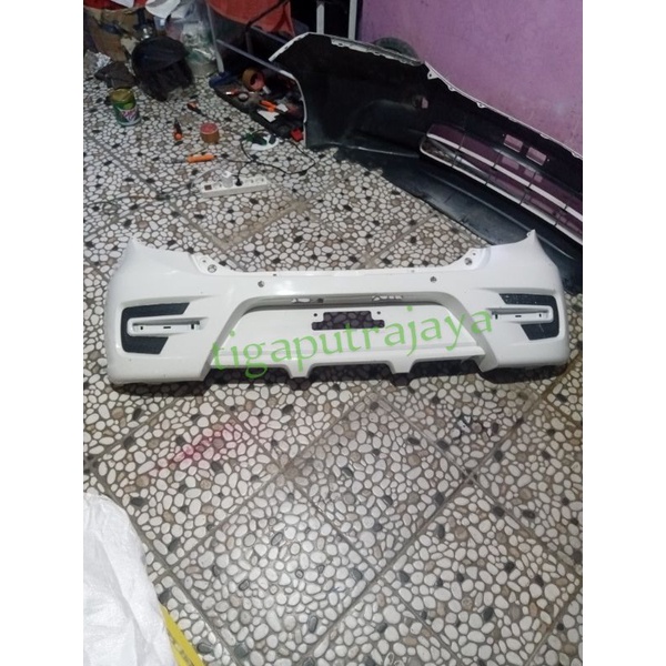 bumper belakang Daihatsu ayla 2016