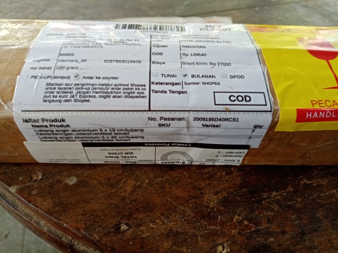 Lobang Angin Aluminium 5 X 20 Cm/lubang Hawa/saringan Udara/ventilasi Lemari