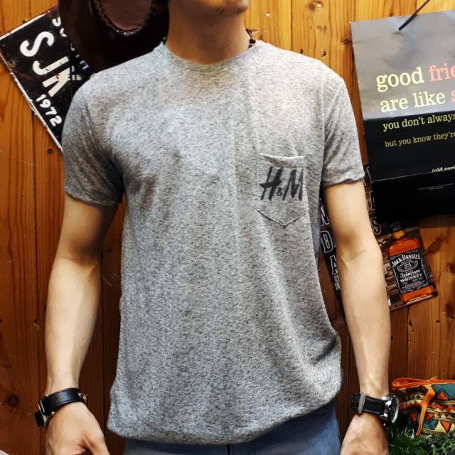 Kaos pria distro abstrak Hm pocket abstrak abu terang |NKI
